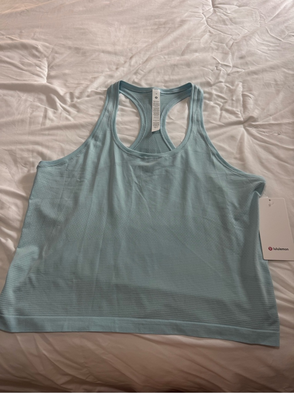 lululemon Swiftly Tech Scoopneck Tank 2.0 Race Length - Foam